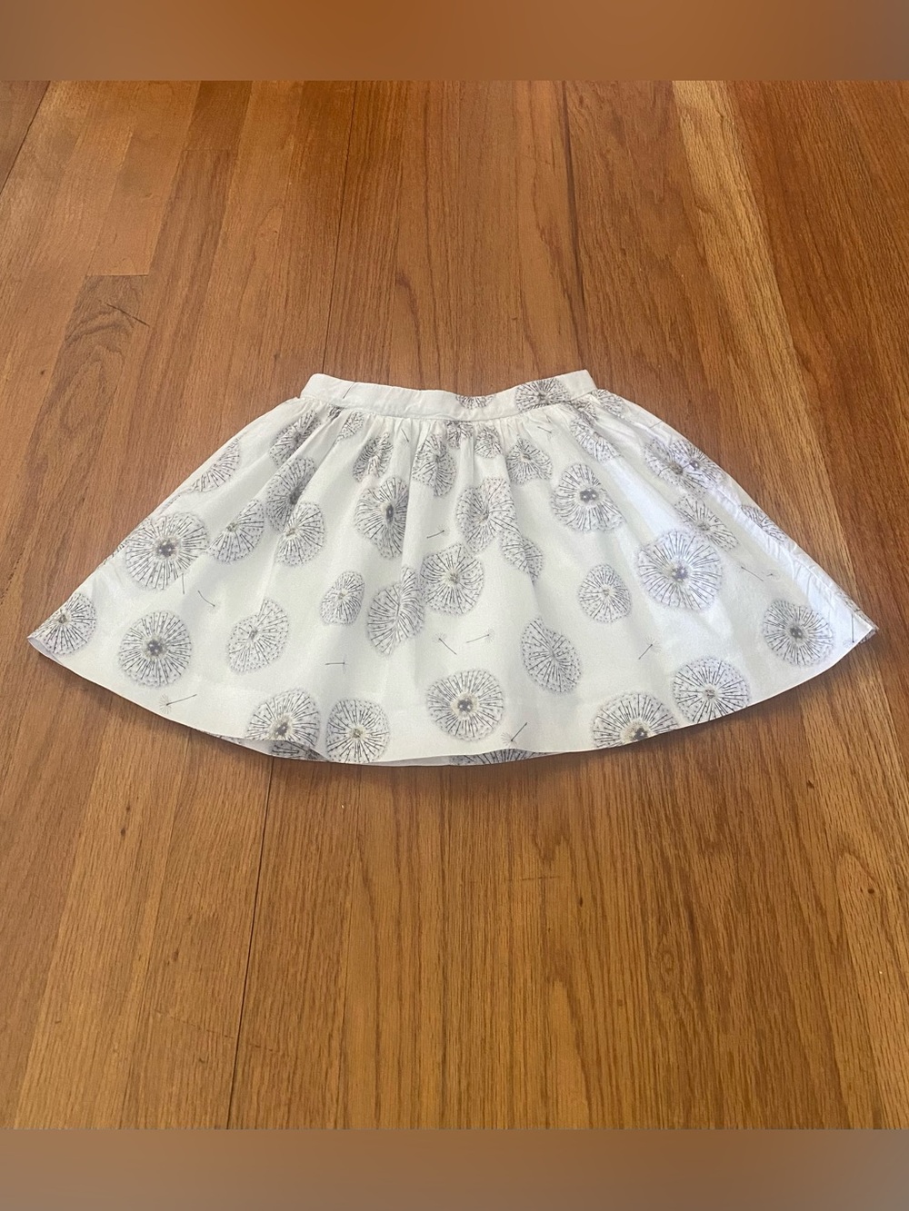 Jacadi White Skirt with Gray Dandelion Print
